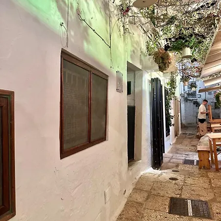 Alcova Cellini 招待所 3*